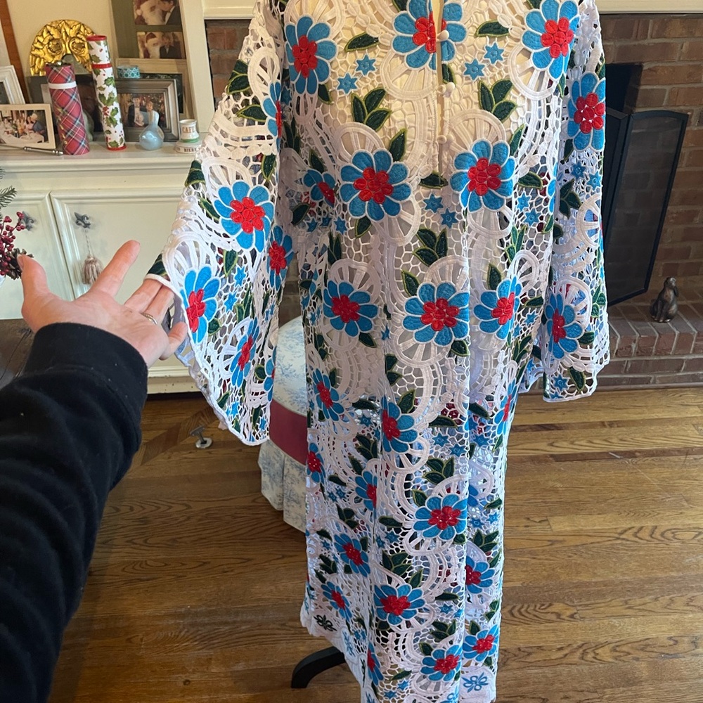 La Vie Style House 3D Lace Maxi Kaftan, white, Blue, green and Red!